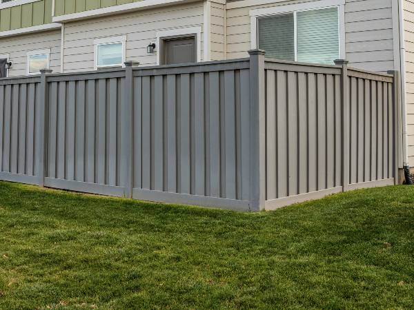 vinyl board on board fence florida